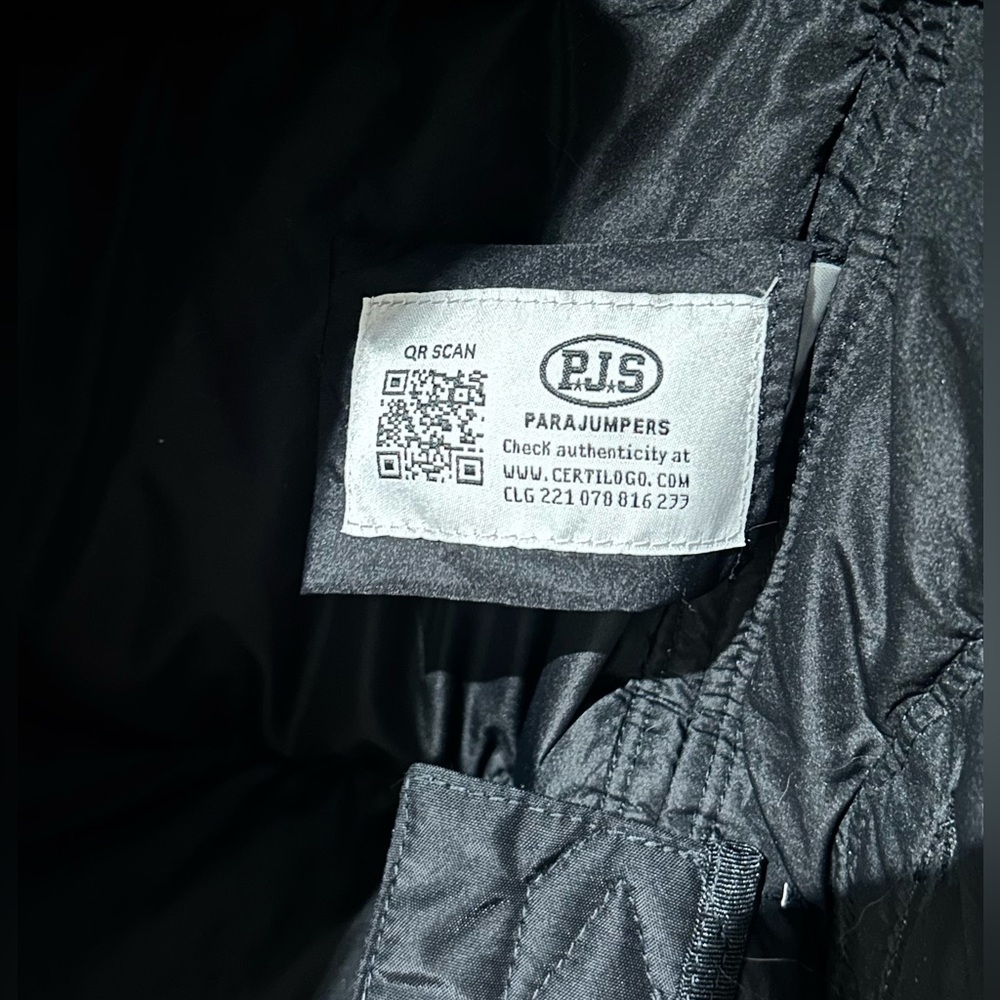 Parajumpers-Masterpiece Series- Long Bear Hooded Down Parka. - Picture 10 of 11